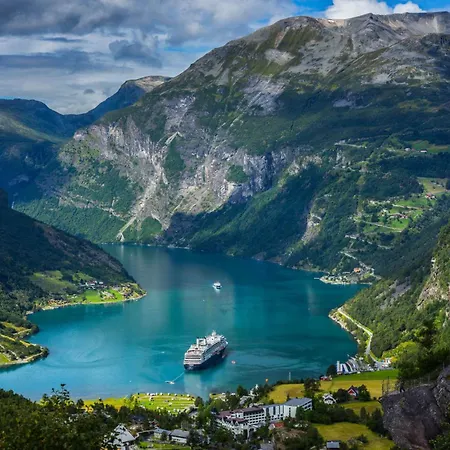 A Place To Stavanger, 9